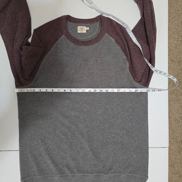 FAHERTY LEGEND BASEBALL SWEATER CREW Dark Rock Burgundy Grey Twill Mens Large - Picture 6 of 11